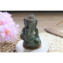 Statuette Ganesh assis en Laiton vert antique 8.2 cm